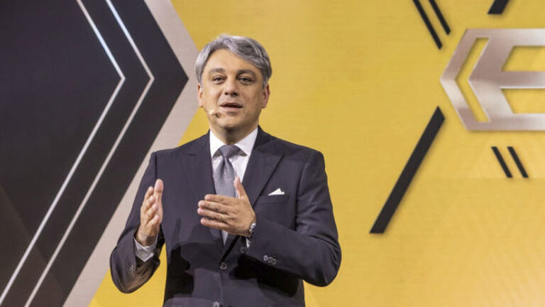 Renault nevylúčil, že sa vráti na ruský trh. 