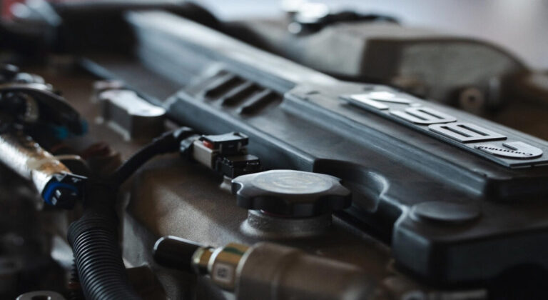 Cummins začína s benzínovými motormi, v pekle asi mrzne