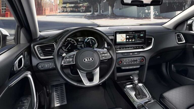 Euro NCAP: Menej obrazoviek a viac tlačidiel. Inak 5 hviezd nebude! - Magazín - Auto - Pravda