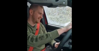 96375736cb0e41e4c0f4954e4b37ce88 Videotest, recenzia, test: 2025 Toyota Hilux GR Sport II a Hybrid 48V: Nové verzie ikony pick-upov-Short