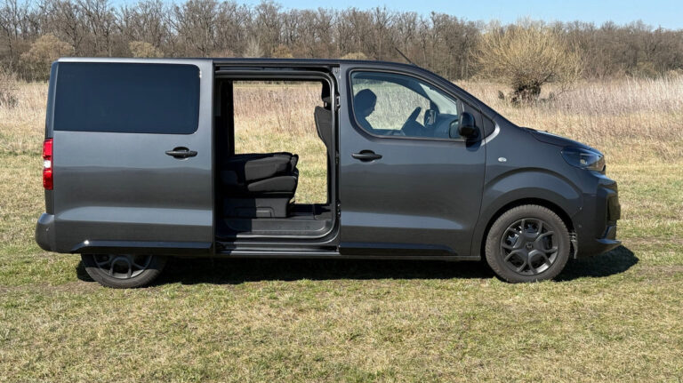 Test: Citroën Spacetourer Bussiness Lounge. Naftový komfort až pre ôsmich - Testy automobilov - Auto - Pravda