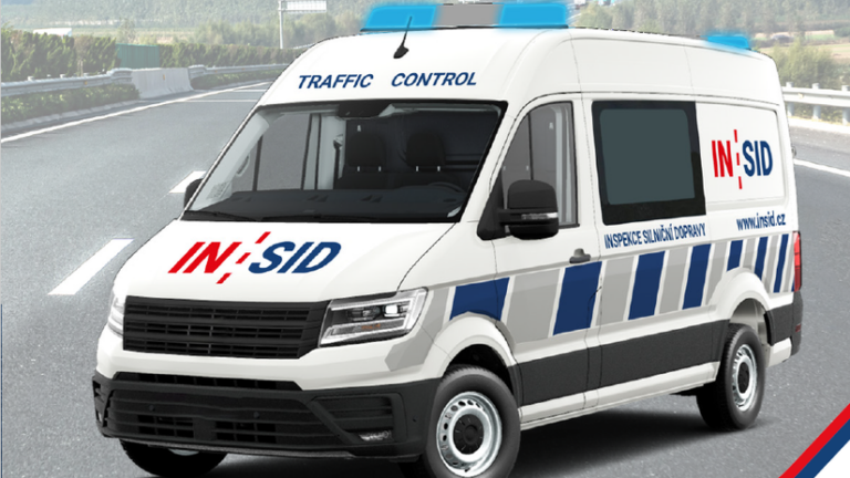 Česi to s ‘kamiónovou políciou‘ myslia vážne. Už pre ňu predstavili nové autá - Magazín - Auto - Pravda