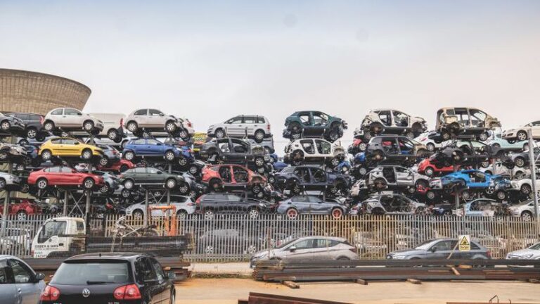 Na automobilky v EÚ padla ďalšia pohroma. Brusel im dal pokutu 458 mil. € - Magazín - Auto - Pravda