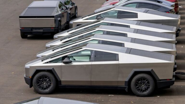 Cybertruck je obrovský ‘prepadák‘. Z milióna záujemcov ich 950-tisíc objednávky zrušilo - Magazín - Auto - Pravda