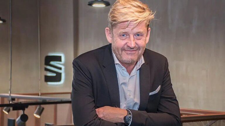 Šok: Šéf Seatu a Cupry náhle odstúpil z funkcie. Seat zachránil a z Cupry spravil ikonu - Magazín - Auto - Pravda