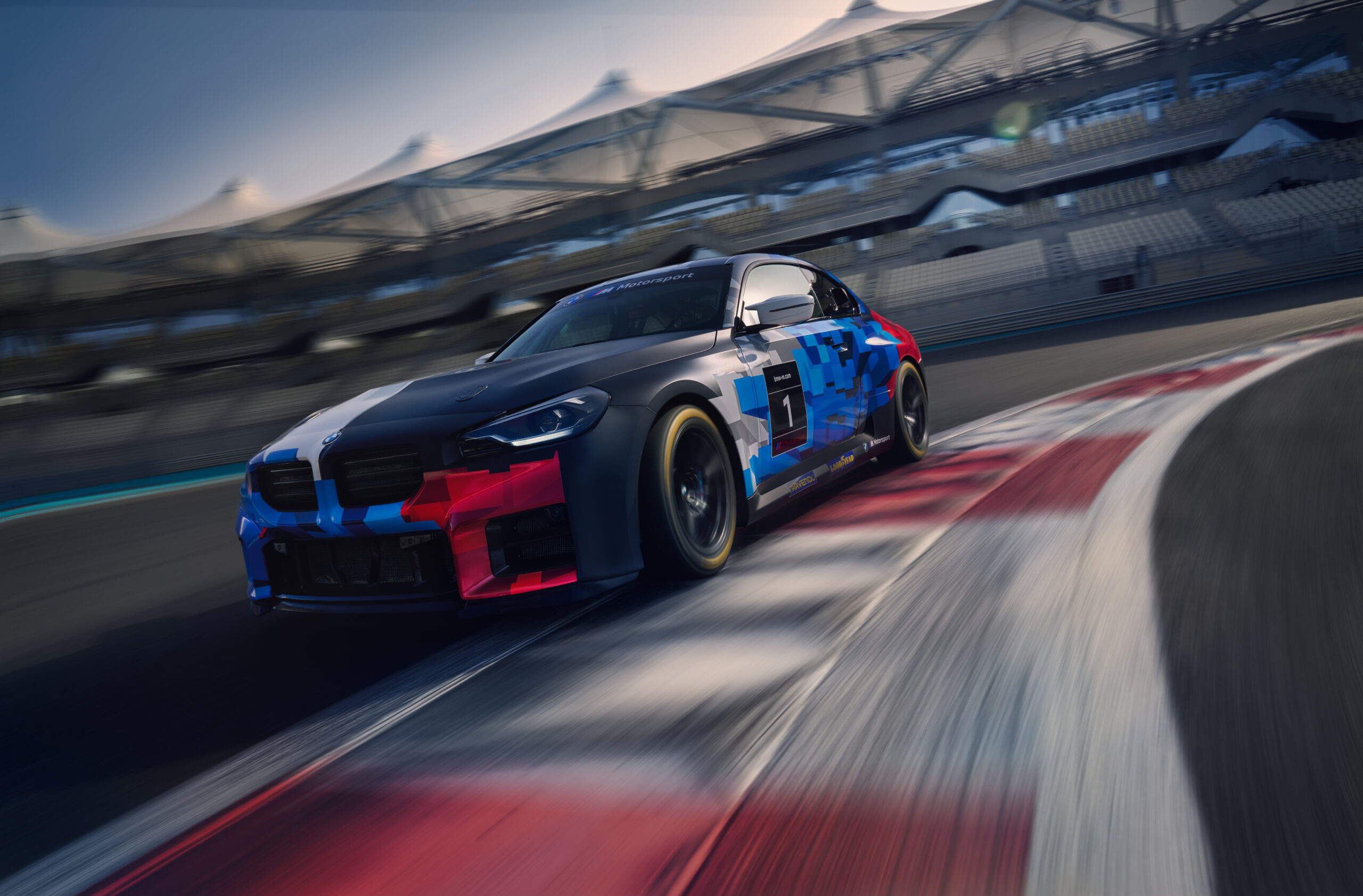 BMW M2 Racing otvára dvere do sveta pretekov