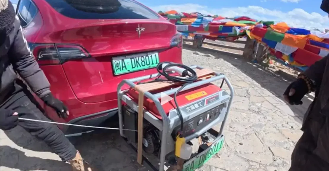 Screenshot 2025 05 20 at 07.51.32 Tesla na konci sveta? Muž ju nabíjal generátorom vo výške 5 300 m
