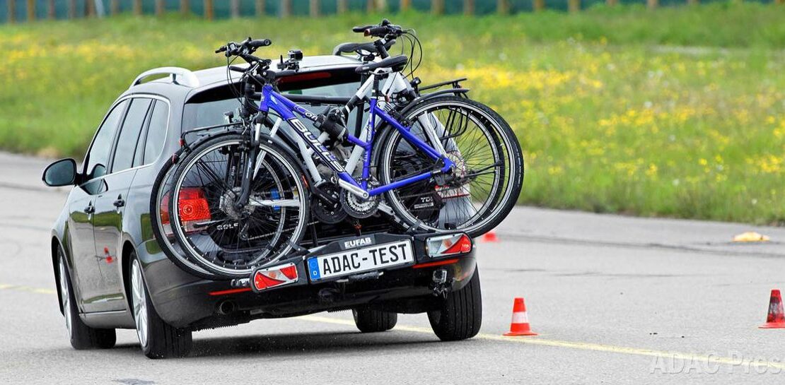 adac test nosicov bicyklov nestandard1 ADAC testoval nosiče bicyklov. Ktorý zvládne aj e-bike a oplatí sa kúpiť?