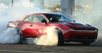 dodge charger daytona 2024 10 clanokW Elektrický Dodge Charger končí. Z predajní ho nik nechce