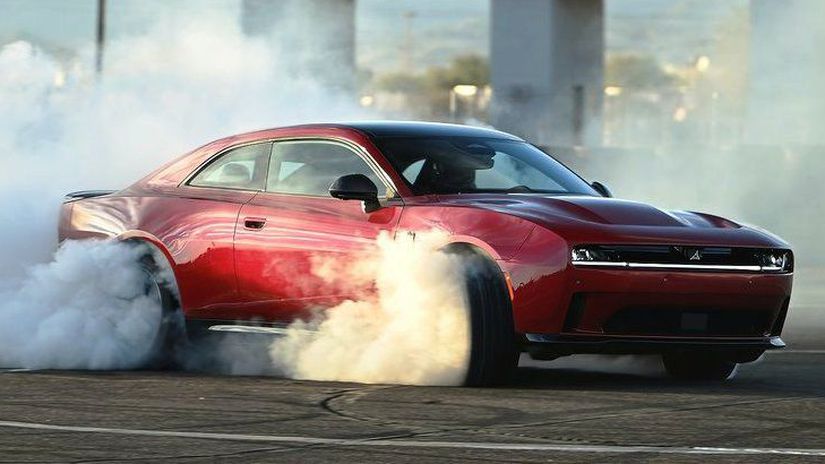 Elektrický Dodge Charger končí. Z predajní ho nik nechce
