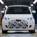 fiat 500 hybrid 2025 04 clanokW Fiat 500 sa vracia so spaľovacím motorom. Výroba štartuje už čoskoro