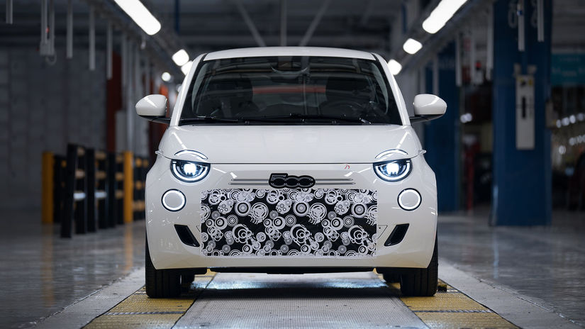 Fiat 500 sa vracia so spaľovacím motorom. Výroba štartuje už čoskoro