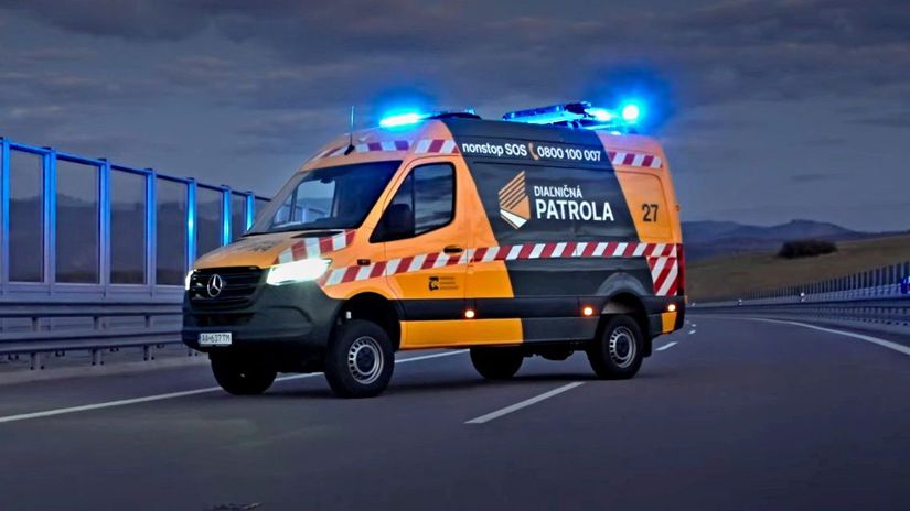 POZOR zmena: Diaľničná patrola dostáva nové majáky