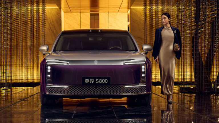 Huawei začína predávať luxusný elektromobil, porovnáva ho s Maybachom - Magazín - Auto - Pravda