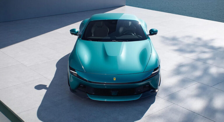 Ferrari zmenilo Romu na Amalfi a pridalo reálne gombíky