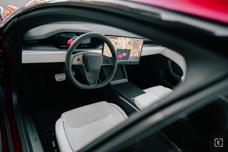 Tesla Model S a Model X zmizli z európskych konfigurátorov. Čo to môže znamenať?