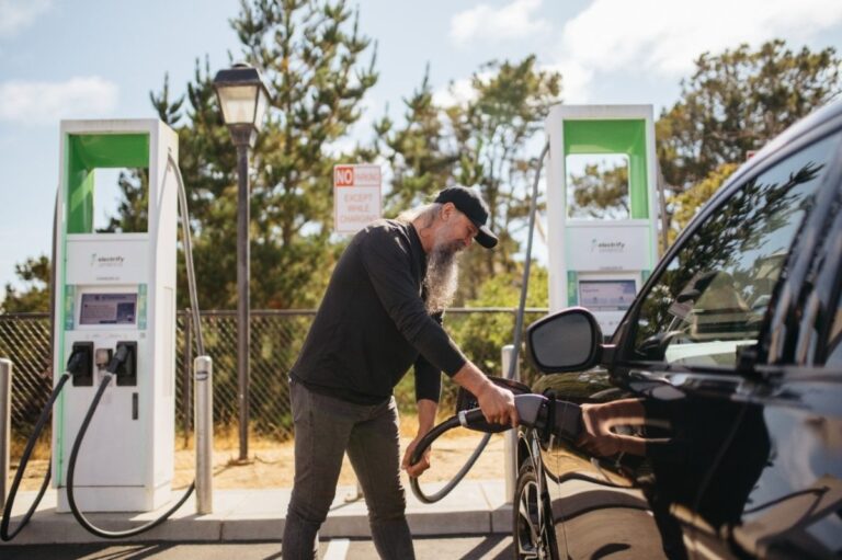 Na elektromobile prešiel viac ako 400-tisíc kilometrov. Opotrebenie batérie je prekvapivé