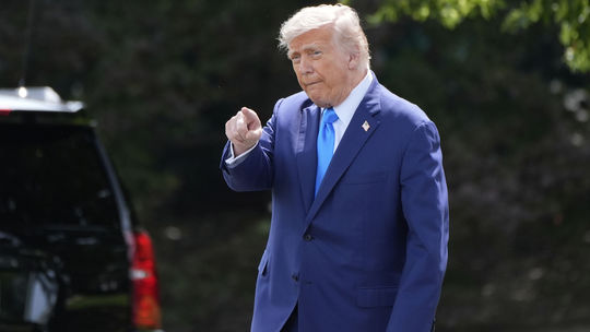 Autá vyrobené v USA sa budú do EÚ dovážať možno s nulovým clom - Magazín - Auto - pravda.sk