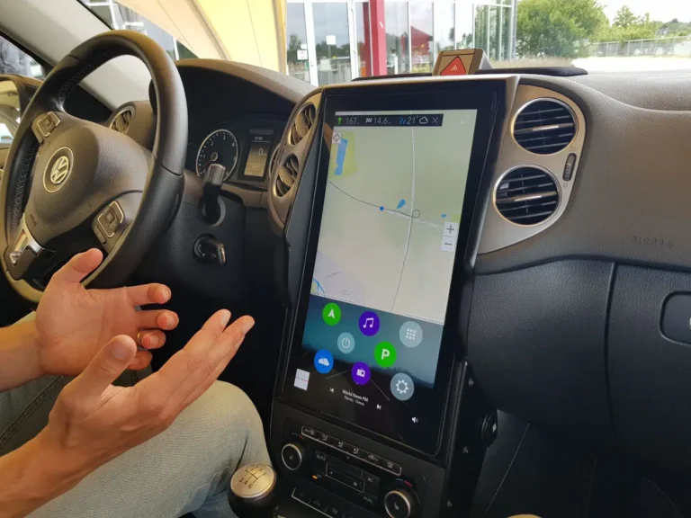 Koniec áut, ako ich poznáme: Umelá inteligencia preberá kormidlo a mení všetko - AUTOVINY.sk