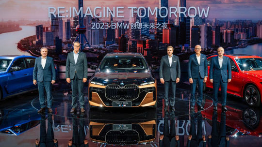 Čínska odplata je tu: Daň z luxusu ‘dusí‘ Mercedes, BMW či Porsche  - Magazín - Auto - Pravda