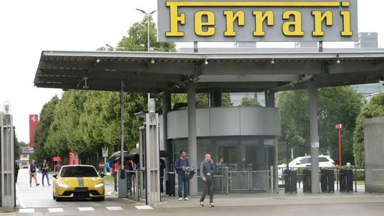 Hanba: Ferrari kopíruje čínske auto. Svet je naruby - Magazín - Auto - Pravda
