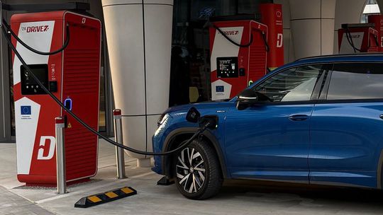 Nečakaný problém elektromobility: Nabíjacie stanice znečisťujú ovzdušie - Magazín - Auto - Pravda