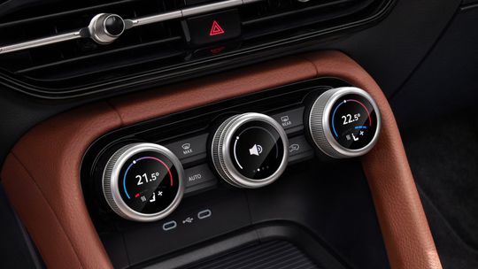 Dobrá správa: Škoda sa nikdy nevzdá hardvéru. Potvrdil to jej šéf - Magazín - Auto - Pravda