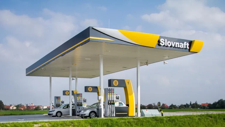Výpadok na Slovnafte, týka sa najmä jedného paliva
