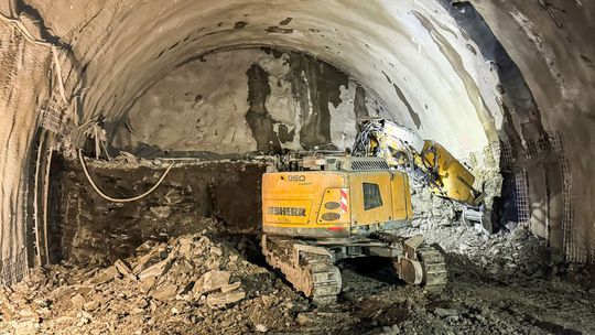 Tunel Okruhliak na R4 je už takmer z polovice vyrazený - Doprava - Auto - pravda.sk