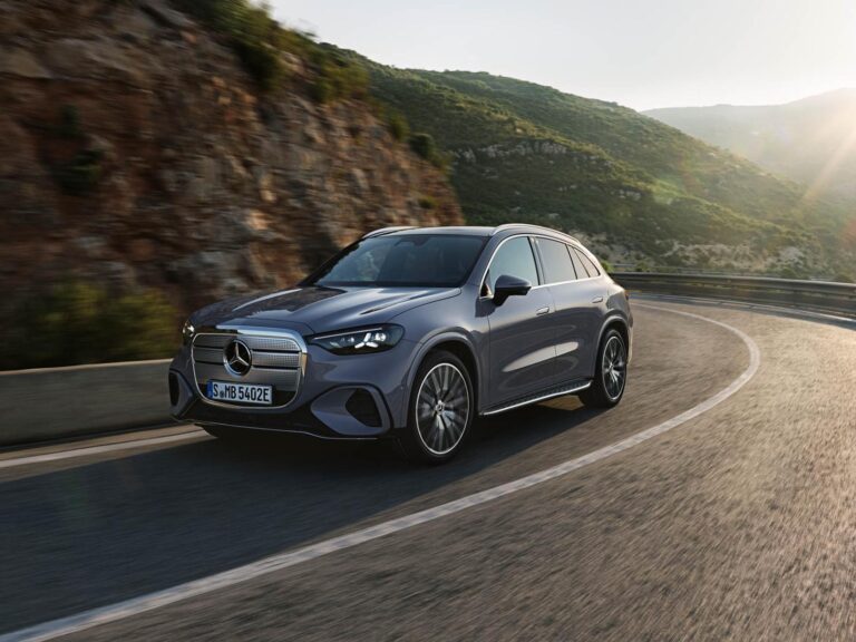 Pozrite sa na tú megalomanskú masku! Toto je nová GLC od Mercedesu, ktorou Nemci prepisujú doterajšiu stratégiu | Autobazar.EU