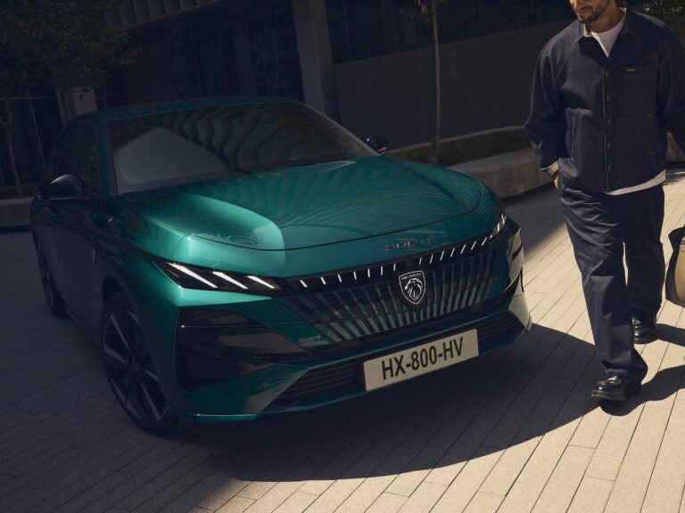 Francúzi odhalili nový Peugeot 308 a nešetrili. Udržia Kia, Škoda a VW s nimi krok? | Autobazar.EU