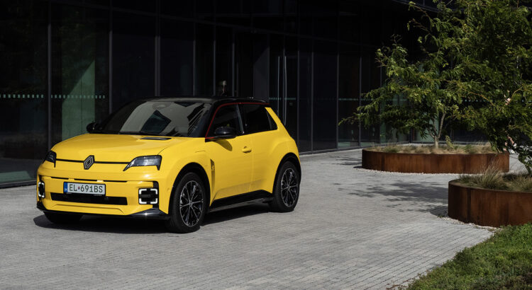 Test Renault 5 E-tech Comfort Range: Takéto retro je priam dokonalé