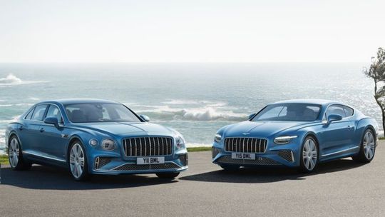 Bentley Continental GT a Flying Spur Azure: Ešte viac pohody? Áno, dá sa to - Novinky - Auto - Pravda
