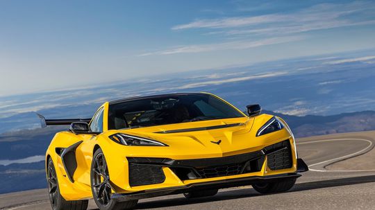 Toto je 10 najrýchlejších áut so ‘spaľovákom‘. Stovku dajú pod 2,5 s - Magazín - Auto - Pravda