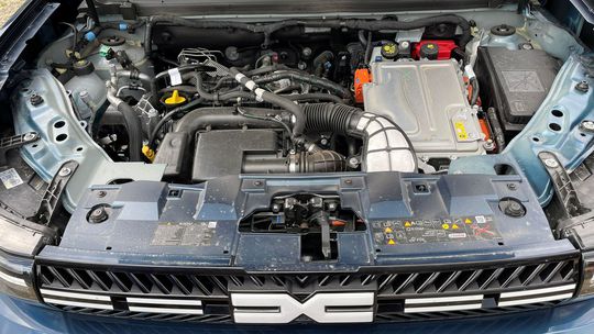 Dacia má nový pohon. Hybrid-G 150 4x4 je hybridná štvorkolka na LPG! - Magazín - Auto - Pravda