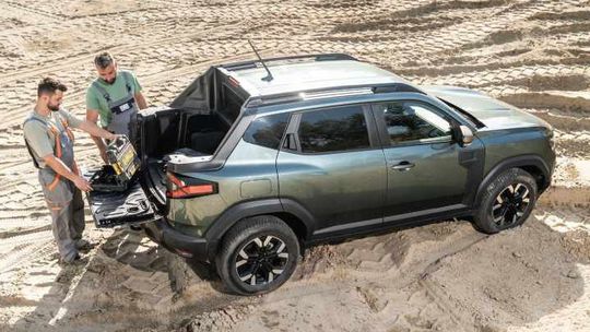 Dacia Duster Pick-Up je realitou. U nás na ňu zabudnite - Novinky - Auto - pravda.sk