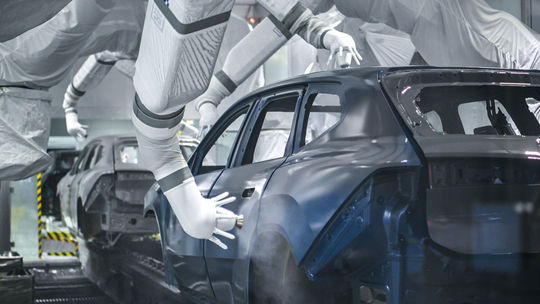 Medzi prvými sme navštívili hi-tech iFactory BMW. Vyrábať tam budú ‘Neue Klasse‘ - Magazín - Auto - Pravda