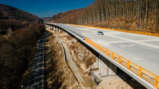 Úsek R2 medzi Kriváňom a Mýtnou dokončujú. Otvoria ho na jeseň - Doprava - Auto - Pravda