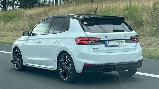 Vráti sa Škoda Fabia RS? Ostrá verzia už krúži na Nürburgringu - Magazín - Auto - Pravda