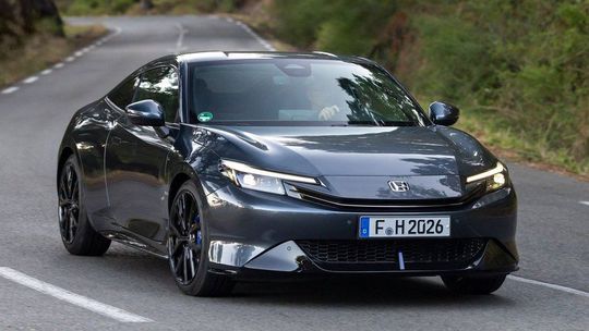 Honda Prelude: Nový ‘Civic kupé‘ oživuje meno legendy - Novinky - Auto - Pravda