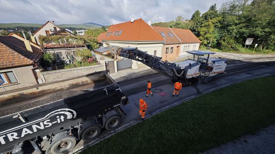 V Modre začali s opravou dôležitej cesty. Rátajte s obchádzkou - Doprava - Auto - Pravda