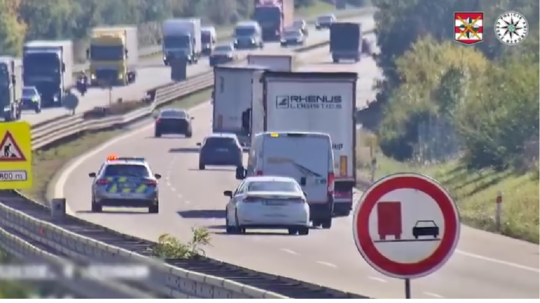 VIDEO: Smrteľná nehoda nám pripomína, prečo musíme dodržiavať limit rýchlosti. Policajti si išli tvrdo po svojom - Doprava - Auto - Pravda