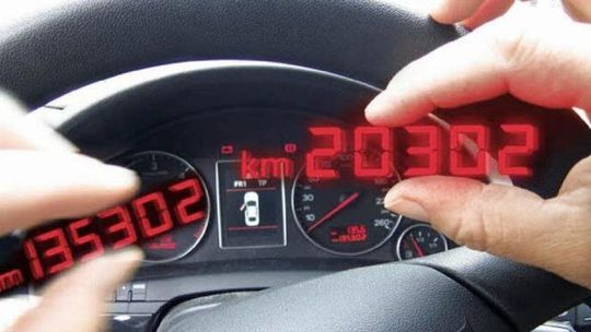 Stočené tachometre: Na ‘jazdenkách‘ preplácame ročne 108 miliónov eur - Poradňa - Auto - pravda.sk