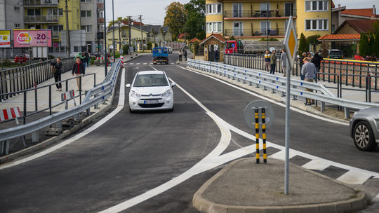 V Bratislave otvorili most na Hradskej. Výstavba trvala rok - Doprava - Auto - pravda.sk