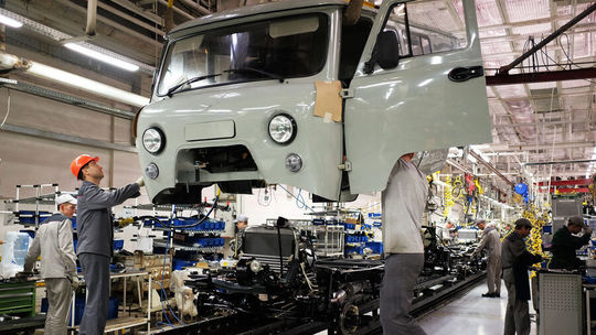 Ruský UAZ padá nadol. Pri živote ho drží už len armáda - Magazín - Auto - Pravda