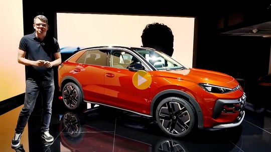 Video: VW T-Roc - toto je prvý dotyk s prvým full-hybridom značky - Testy - Auto - pravda.sk