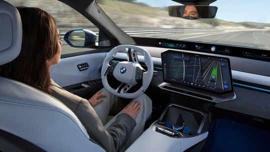 BMW posúva hranice autopilota. Nové iX3 zvláda aj rýchlu jazdu - Magazín - Auto - pravda.sk