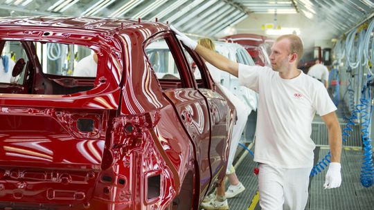 Zažehnaná kríza? EÚ a Čína zriadia ‘informačný kanál‘, skracujúci licenčné konania - Magazín - Auto - Pravda