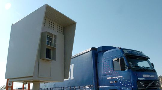 Česi chcú príjmy z pokút za rýchlosť obciam odňať. Slovensko robí opak - Magazín - Auto - Pravda