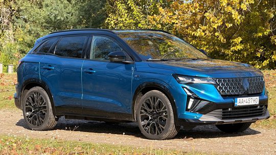 Test: Modernizovaný Renault Austral. Nízkoobjemový mild-hybrid jazdí dobre, facelift mu prospel - Testy automobilov - Auto - Pravda